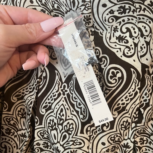 SOLD!!!
Apt. 9 MIDI Skirt Size 12 - Picture 5 of 7